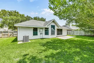 2910 Queen Victoria St, Pearland, TX 77581 - Photo 16