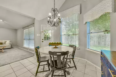 2910 Queen Victoria Street, Pearland, TX 77581 - Photo 8