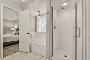 2910 Queen Victoria St, Pearland, TX 77581 - Photo 12