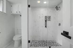 1938 Barnsley Ln, Houston, TX 77088 - Photo 8