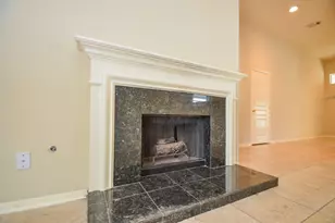 102 N Holly Laurel Cir, The Woodlands, TX 77382 - Photo 16