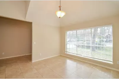102 N Hollylaurel Circle, The Woodlands, TX 77382 - Photo 8