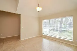 102 N Holly Laurel Cir, The Woodlands, TX 77382 - Photo 8