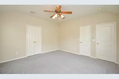 102 N Hollylaurel Circle, The Woodlands, TX 77382 - Photo 20