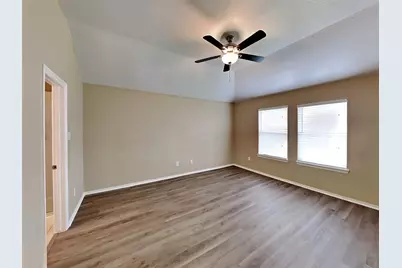 719 Chase View Drive, Bacliff, TX 77518 - Photo 8