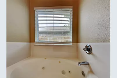719 Chase View Drive, Bacliff, TX 77518 - Photo 10