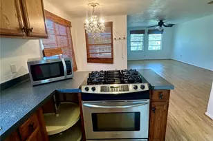 124 7th St, San Leon, TX 77539 - Photo 8