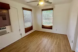 124 7th St, San Leon, TX 77539 - Photo 10