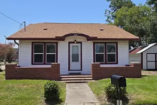 417 E Jack St, Baytown, TX 77520 - Photo 1