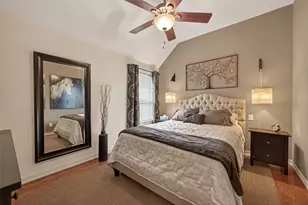 1310 Mill Stream Ct, Sugar Land, TX 77479 - Photo 32