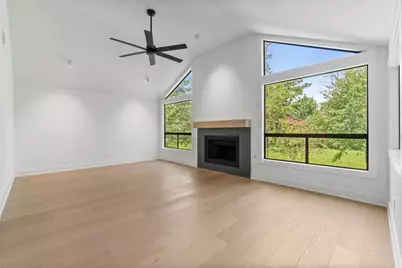 33 Split Rock Court, The Woodlands, TX 77381 - Photo 10