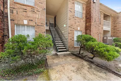 2626 Holly Hall Street #303, Houston, TX 77054 - Photo 14