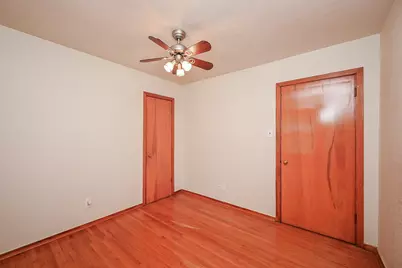 4905 Paradise Lane, Houston, TX 77048 - Photo 16