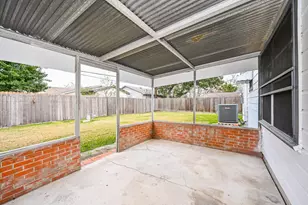 4905 Paradise Ln, Houston, TX 77048 - Photo 18