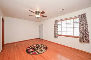 4905 Paradise Ln, Houston, TX 77048 - Photo 6