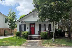 205 E 24th St, Houston, TX 77008 - Photo 1