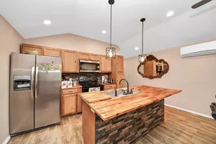 14961 Lamar Rd, Willis, TX 77378 - Photo 10