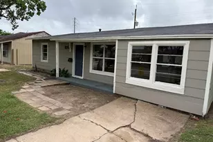 815 W 12th St, Freeport, TX 77541 - Photo 10