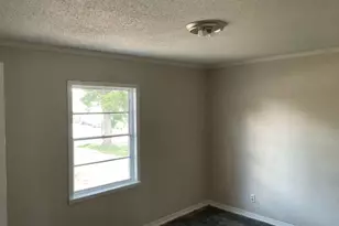815 W 12th St, Freeport, TX 77541 - Photo 8