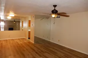 9797 Leawood Blvd, Houston, TX 77099 - Photo 4