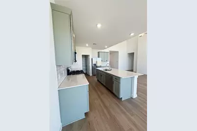 13902 Bay Crest Drive, Texas City, TX 77539 - Photo 10