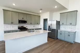13902 Bay Crest Dr, Texas City, TX 77539 - Photo 8
