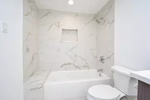 49 Briar Hollow Ln, Houston, TX 77027 - Photo 18