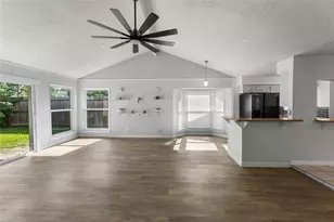 15803 Echo Hill Dr, Houston, TX 77059 - Photo 8