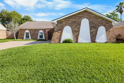 15803 Echo Hill Drive, Houston, TX 77059 - Photo 6