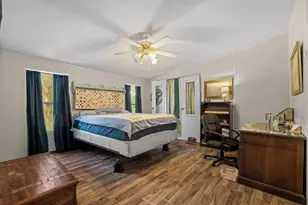 19747 Village Forest Dr, Montgomery, TX 77356 - Photo 8