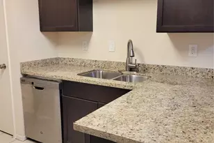 9350 Country Creek Dr, Houston, TX 77036 - Photo 6