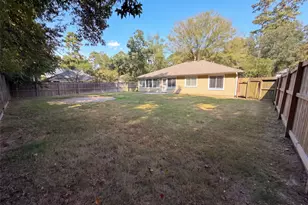 21886 Pinewilde Ct, Porter, TX 77365 - Photo 18