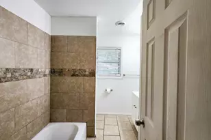 1307 Dwinnell St, Baytown, TX 77520 - Photo 14