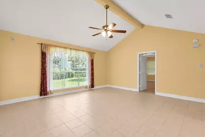 223 E Forest Avenue, Shoreacres, TX 77571 - Photo 12