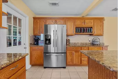 223 E Forest Avenue, Shoreacres, TX 77571 - Photo 6