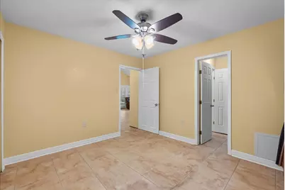223 E Forest Avenue, Shoreacres, TX 77571 - Photo 14