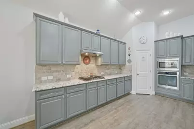 30014 Valley Terrace Drive, Fulshear, TX 77441 - Photo 16