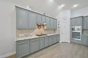 30014 Valley Terrace Dr, Fulshear, TX 77441 - Photo 16