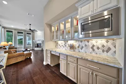 305 Mallory Court, Montgomery, TX 77316 - Photo 10