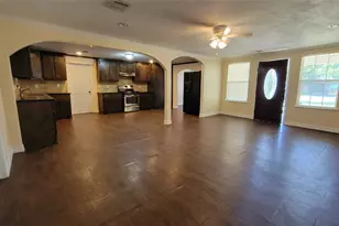3 Lovers Ln, Dayton, TX 77535 - Photo 12