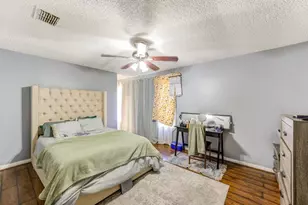 10815 Sageyork Dr, Houston, TX 77089 - Photo 14