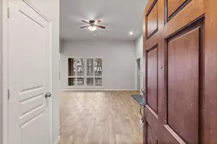 18 Maize Meadow Pl, Spring, TX 77381 - Photo 2
