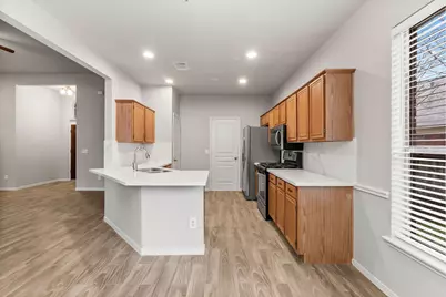 18 Maize Meadow Place, The Woodlands, TX 77381 - Photo 8