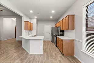 18 Maize Meadow Pl, Spring, TX 77381 - Photo 8