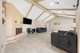 6715 Rowell Ct, Houston, TX 77489 - Photo 4