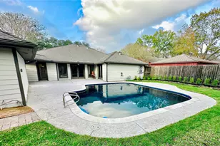 11511 Long Pine Dr, Houston, TX 77077 - Photo 28