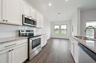 600 Danielle St, Dayton, TX 77535 - Photo 4