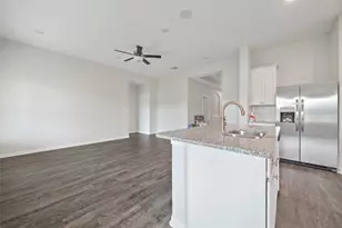 600 Danielle St, Dayton, TX 77535 - Photo 6