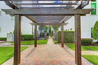 4221 Feagan Street, Houston, TX 77007 - Photo 6