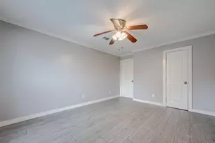 5806 Cartagena St, Houston, TX 77035 - Photo 26